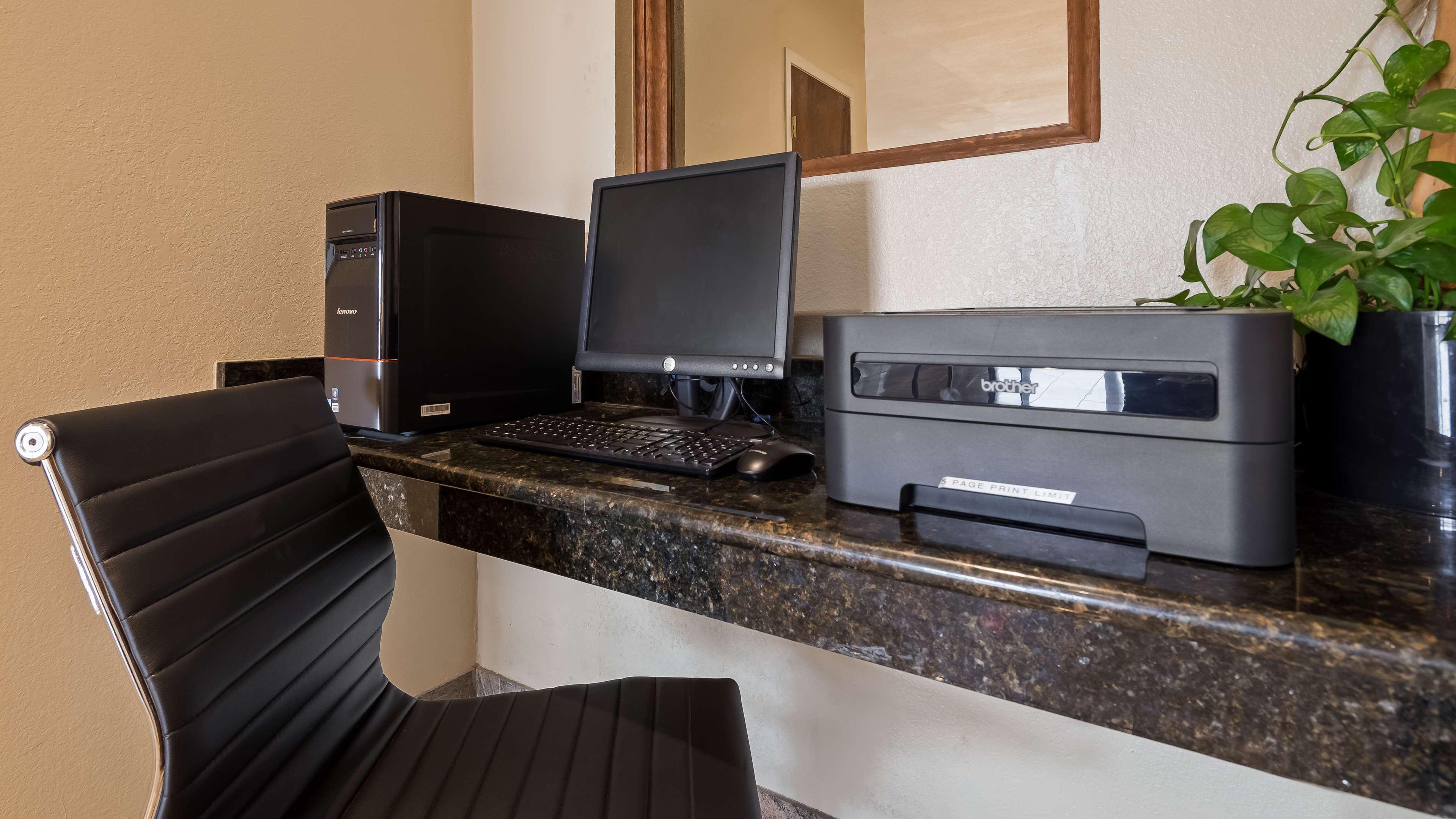 Best Western Regency Inn & Suites Gonzales Exteriör bild