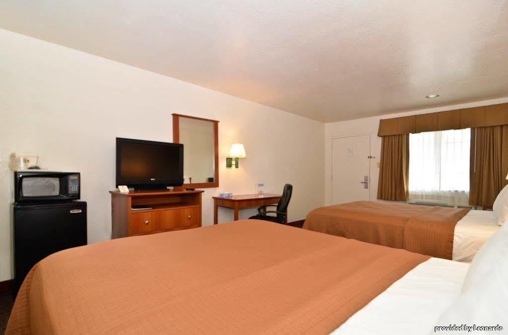 Best Western Regency Inn & Suites Gonzales Rum bild